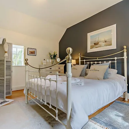 Holiday home 2 Bed In G0160
