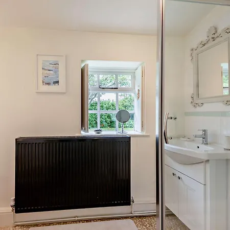 2 Bed In G0160
