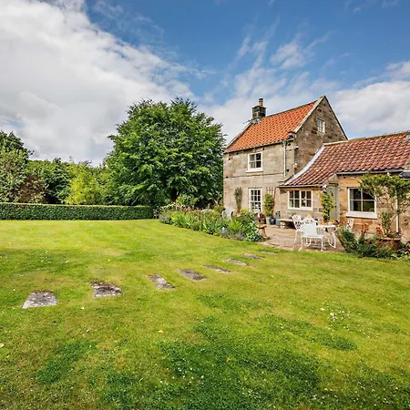 2 Bed In G0160 * Sandsend